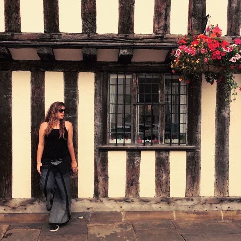 Meet your Posher, Cara